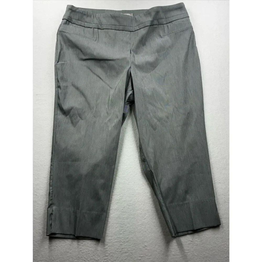 3For$20 Dalia Black/Whitw Woman’s Dress Capris - Classic Stretch